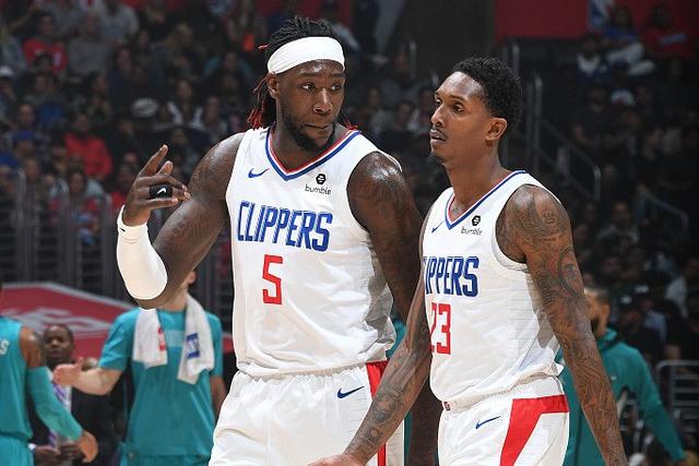 绿茵上的精准艺术：高尔夫运动的优雅与坚守