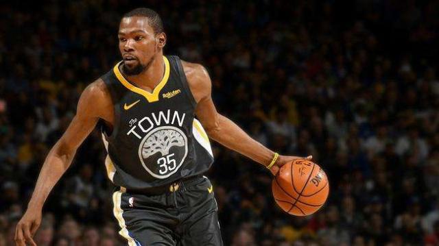 詹姆斯公开出生具体时间 东契奇幽默回应：我41岁大概都得跛行了